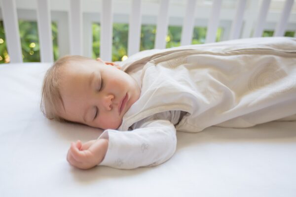 When To Transition From Sleep Sack To Blanket